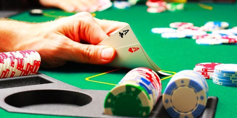 Luật Chơi Poker - Hướng Dẫn Đánh Poker Dễ Hiểu Nhất 5 luat-choi-poker-co-ban